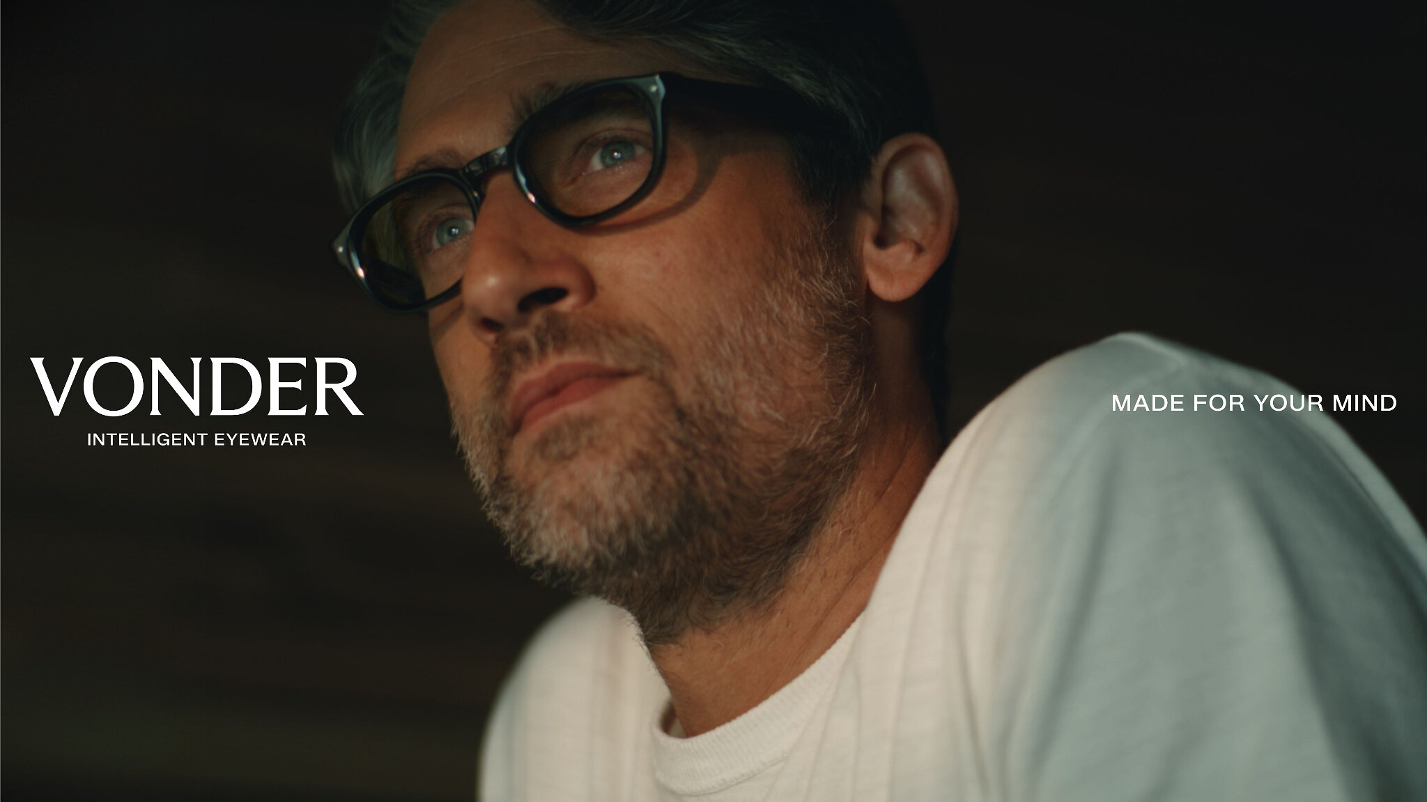 A person wearing dark VONDER glasses in the company’s launch campaign