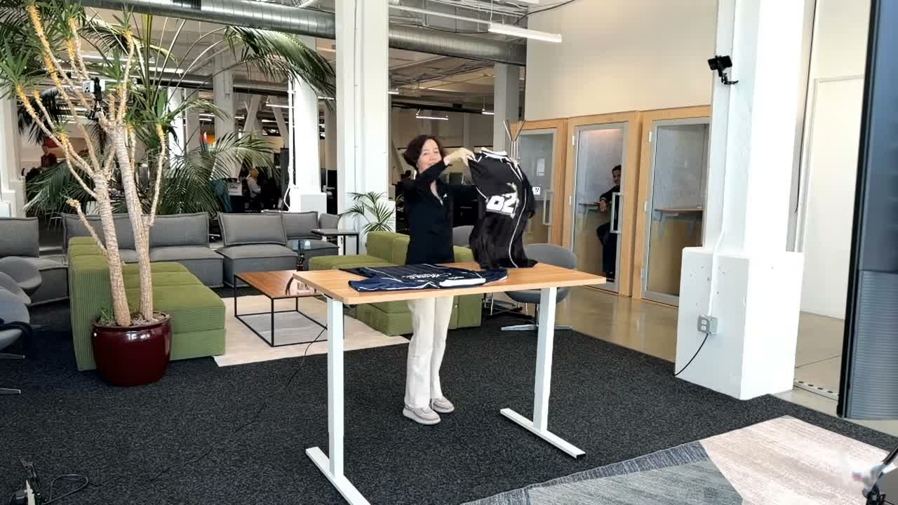 A performer recorded by multiple cameras for World Labs’ Atlas dynamic 3D capture demonstration